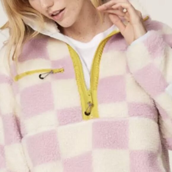 Levi's Jacquard Checker Fragrant Lilac Half-Zip Monty Sherpa Pullover - Picture 6 of 8